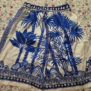Zara Blue and White Tropical Shortd